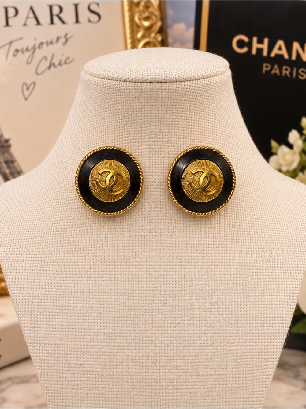 CHANEL Earrings Clip-On Brown & Gold Tone 1 IN Vintage Jewelry Signed 93A France